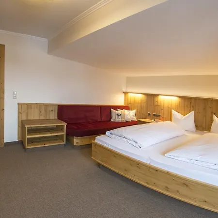 Haus Sonnleit Apartmán Kössen