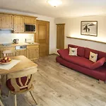Haus Sonnleit Апартаменты *