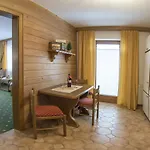 Апартаменты Haus Sonnleit Кёссен